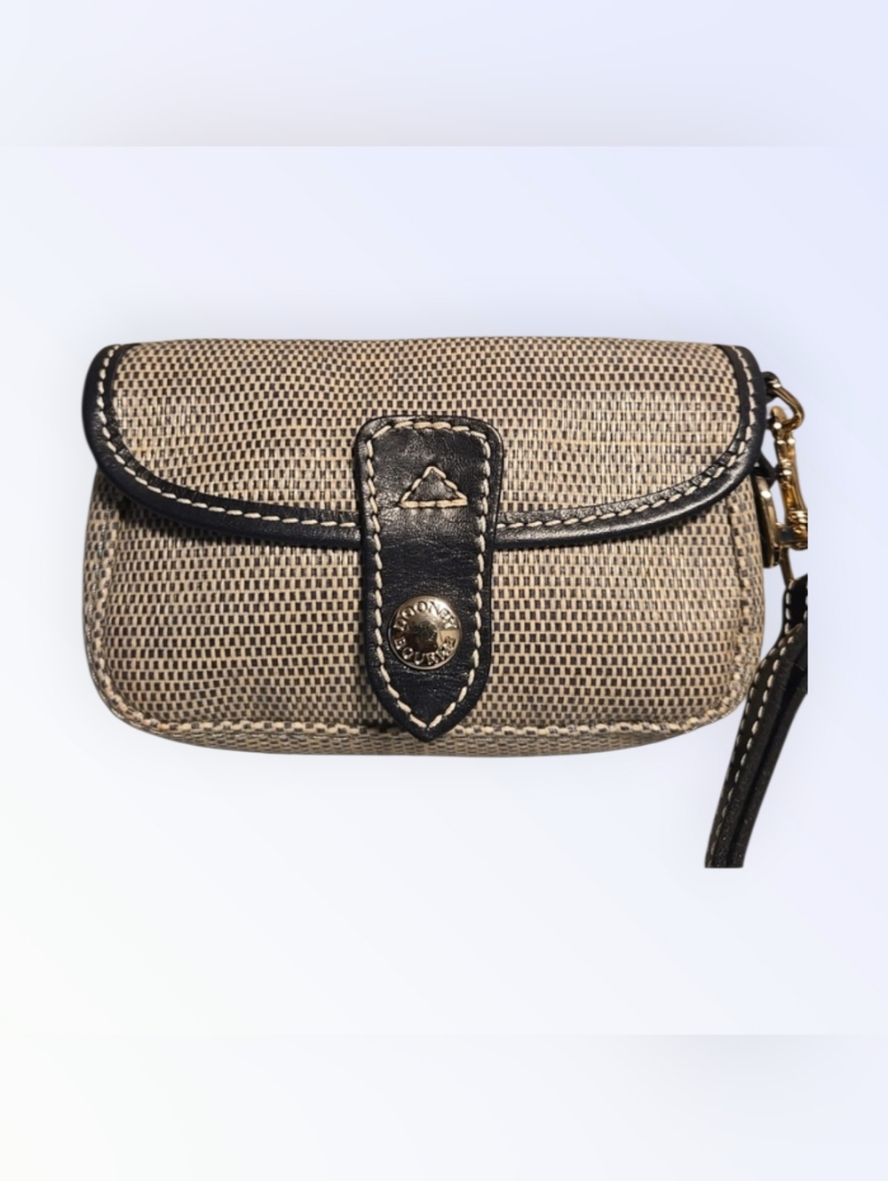 Dooney & Bourke Wristlet Midnight Blue & Cream